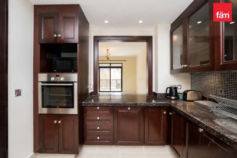 Appartamento in affitto a Old Town, Dubai, EAU 2 camere da letto, 116.9 mq. № 694134 - foto 12