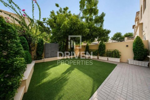 Vilă de închiriat în The Springs, Dubai, EAU 2 dormitoare, 151.52 mp.  №745343 - poză 16