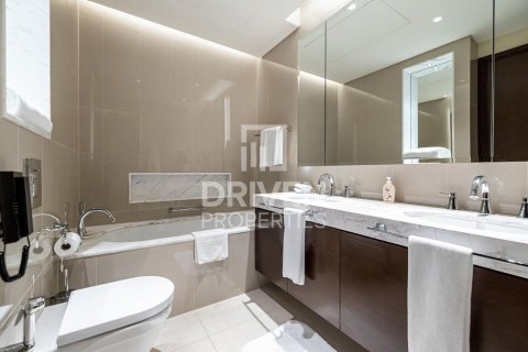 Apartamento en alquiler en Downtown Dubai (Downtown Burj Dubai), Dubai, EAU 2 dormitorios, 134.34 m2 № 745341 - foto 13
