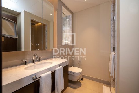 Apartamento en alquiler en Downtown Dubai (Downtown Burj Dubai), Dubai, EAU 2 dormitorios, 134.34 m2 № 745341 - foto 14
