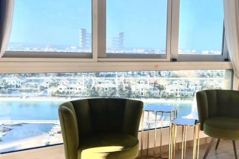 Apartment in Palm Jumeirah, Dubai, UAE 2 bedrooms, 162.2 sq.m. № 565047 - photo 5