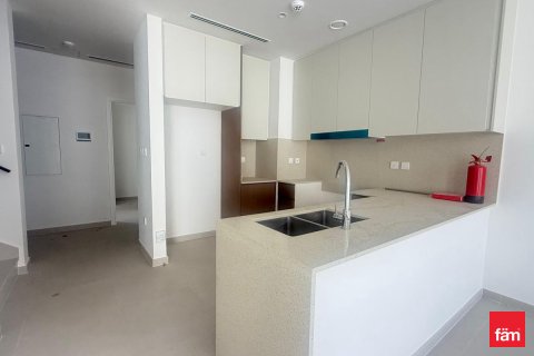 Villa in Dubai, UAE 3 bedrooms, 137.9 sq.m. № 647647 - photo 2