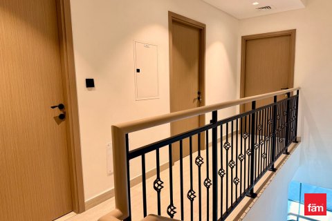 Rijtjeshuis te huur in Dubai, VAE 4 slaapkamers, 144 vr.m., nr 694165 - foto 12