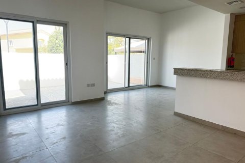 Villetta a schiera in affitto a Dubai, EAU 3 camere da letto, 153 mq. № 694160 - foto 3