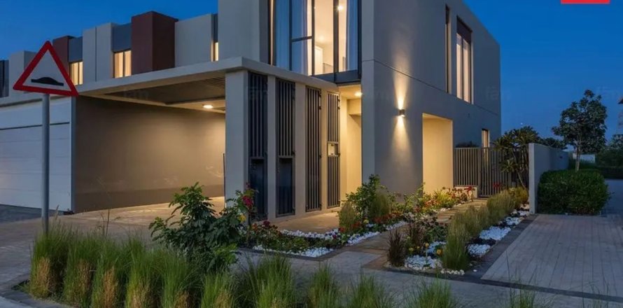 Villetta a schiera a Dubai, EAU 3 camere da letto, 252 mq. № 694163