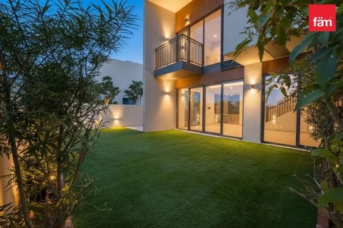 Villetta a schiera in affitto a Dubai, EAU 3 camere da letto, 252 mq. № 694163 - foto 19