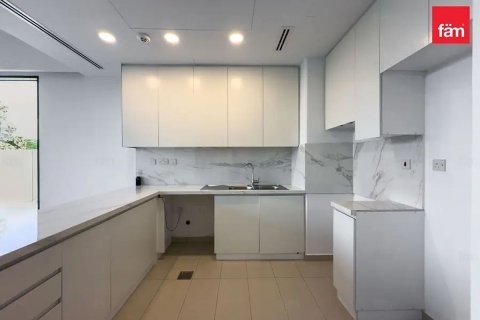Shtëpi në qytet në Dubai, Emiratet e Bashkuara Arabe 3 dhoma gjumi, 252 m2. № 694163