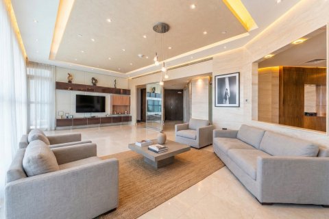 Appartamento in vendita a Dubai Marina, Dubai, EAU 3 camere da letto, 277 mq. № 696452 - foto 2