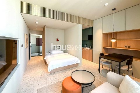 Apartment in Business Bay, Dubai, UAE 1 room, 35 sq.m. № 625624 - photo 1