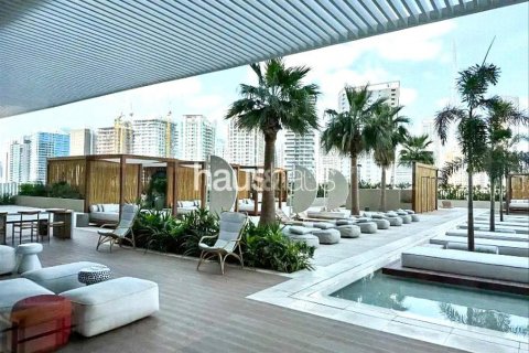 Apartment in Business Bay, Dubai, UAE 1 room, 35 sq.m. № 625624 - photo 12