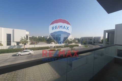 Vila na Yas Island, Abu Dhabi, SAE 4 ložnice, 450 m² Č.: 580375 - fotografie 6