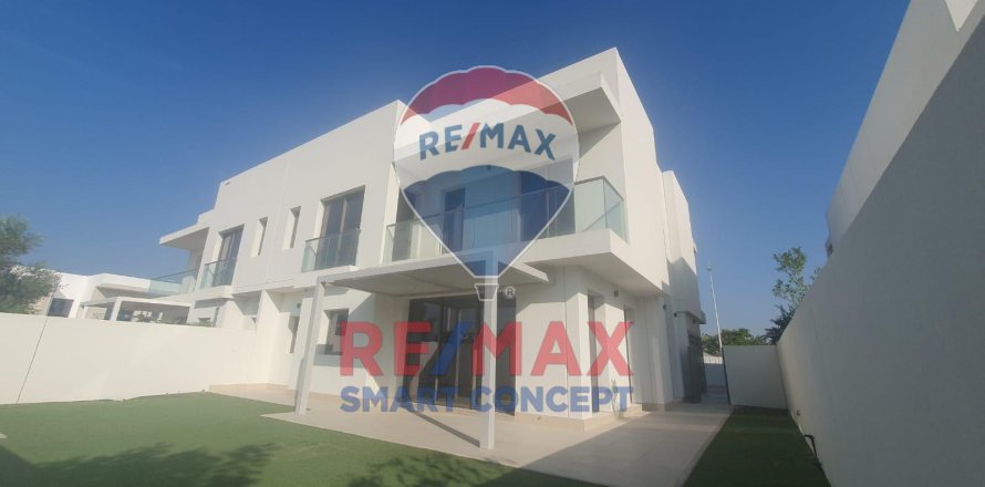Vila na Yas Island, Abu Dhabi, SAE 4 ložnice, 450 m² Č.: 580375