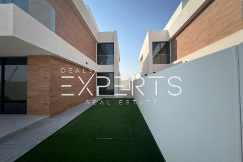 Vila na Saadiyat Island, Abu Dhabi, SAE 4 ložnice, 538.6 m² Č.: 590122 - fotografie 12