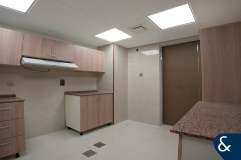 Kamienica na sprzedaż w Jumeirah Village Circle, Dubai, ZEA 4 sypialnie, 364 mkw., nr 667097 - zdjęcie 6