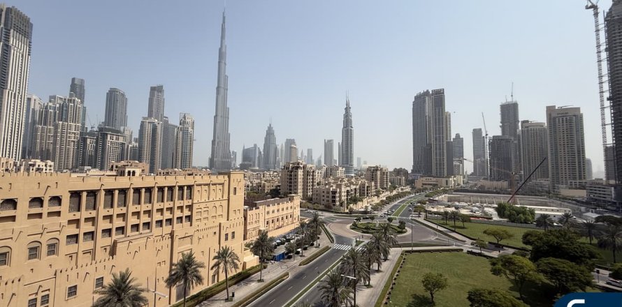 Apartment in Downtown Dubai (Downtown Burj Dubai), UAE 3 bedrooms, 195 sq.m. № 667092