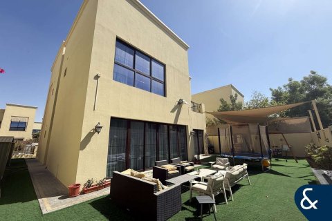 Vilë në Nadd Al Sheba, Dubai, Emiratet e Bashkuara Arabe 4 dhoma gjumi, 354 m2. № 667093 - Foto 10
