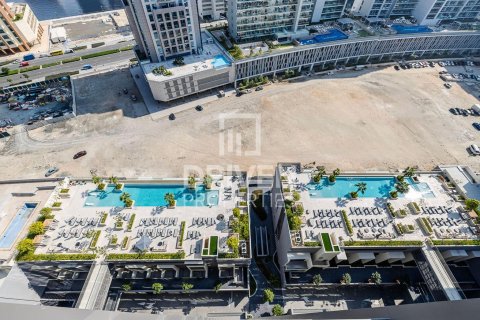 Apartment in Business Bay, Dubai, UAE 1 bedroom, 101.54 sq.m. № 744318 - photo 13