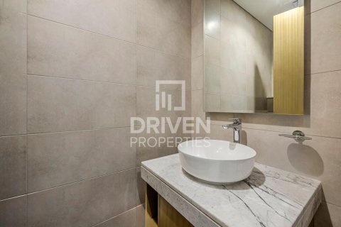 Lägenhet till försäljning i Business Bay, Dubai, UAE 2 sovrum, 75.62 kvm Nr. 744315 - fotografi 14