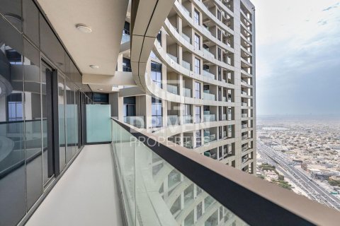 Lägenhet till försäljning i Business Bay, Dubai, UAE 2 sovrum, 75.62 kvm Nr. 744315 - fotografi 17