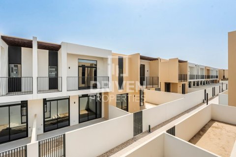 Vilă de închiriat în Dubai South (Dubai World Central), Dubai, EAU 3 dormitoare, 138 mp. №655092 - poză 15