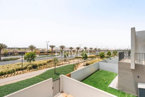 Villa in Dubai South (Dubai World Central), Dubai, UAE 4 bedrooms, 320 sq.m. № 655093 - photo 24