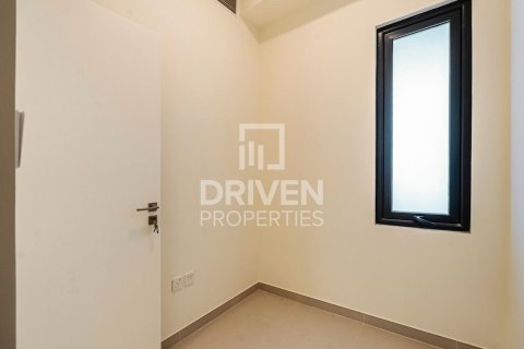 Villa in Dubai South (Dubai World Central), Dubai, UAE 4 bedrooms, 320 sq.m. № 655093 - photo 14