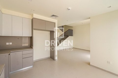 Villa in Dubai South (Dubai World Central), Dubai, UAE 4 bedrooms, 320 sq.m. № 655093 - photo 4