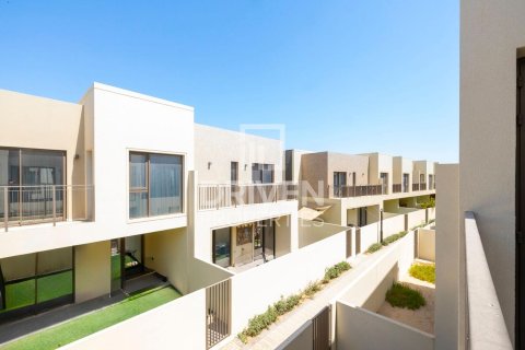 Вилла Dubai South (Dubai World Central), Дубай, БАӘ-да 3 жатын бөлмелер, 132 м² № 655094 - фото 7