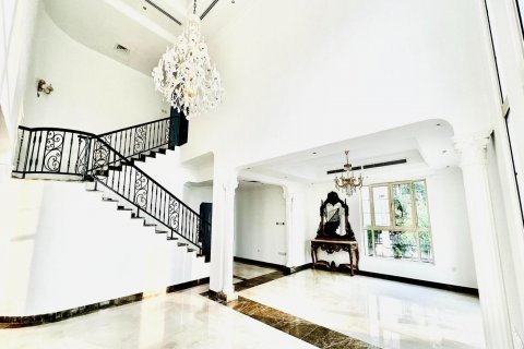 Villa in Jumeirah Islands, Dubai, UAE 4 bedrooms, 1026 sq.m. № 628631 - photo 6