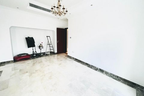 Villa in Jumeirah Islands, Dubai, UAE 4 bedrooms, 1026 sq.m. № 628631 - photo 9