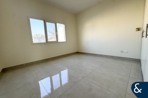 Снять в аренду виллу в Meadows, Дубай, ОАЭ 4 спальни, 947м2, № 671337 - фото 9