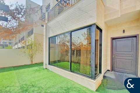 Rijtjeshuis te huur in Jumeirah Village Circle, Dubai, VAE 4 slaapkamers, 316 vr.m., nr 671332 - foto 3