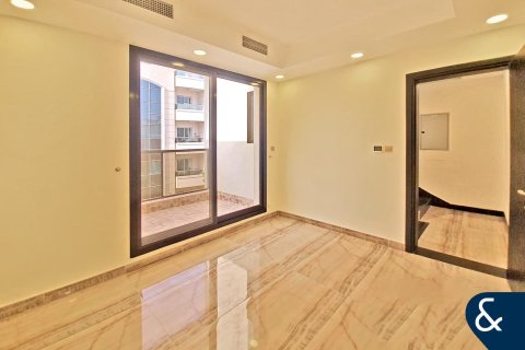 Rijtjeshuis te huur in Jumeirah Village Circle, Dubai, VAE 4 slaapkamers, 316 vr.m., nr 671332 - foto 18