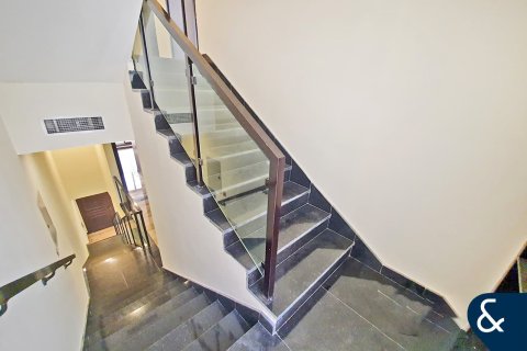 Rijtjeshuis te huur in Jumeirah Village Circle, Dubai, VAE 4 slaapkamers, 316 vr.m., nr 671332 - foto 17