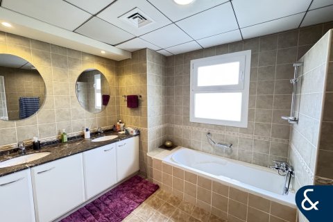 Apartment in Motor City, Dubai, UAE 3 bedrooms, 329 sq.m. № 671333 - photo 11