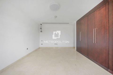 Зняти в оренду віллу в Jumeirah Park, Дубай, ОАЕ 4 спальні, 660м2, № 663899 - фото 8