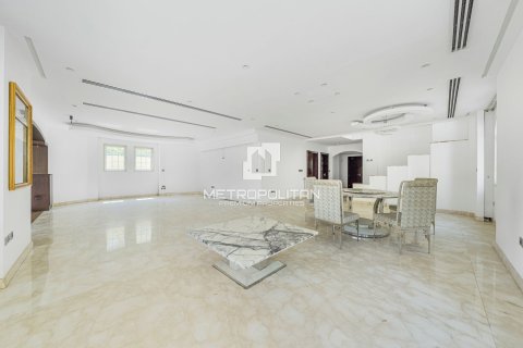 Зняти в оренду віллу в Jumeirah Park, Дубай, ОАЕ 4 спальні, 660м2, № 663899 - фото 3