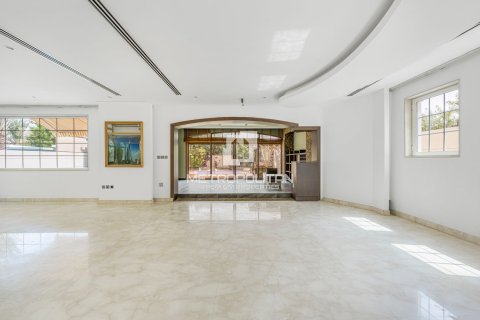 Зняти в оренду віллу в Jumeirah Park, Дубай, ОАЕ 4 спальні, 660м2, № 663899 - фото 2