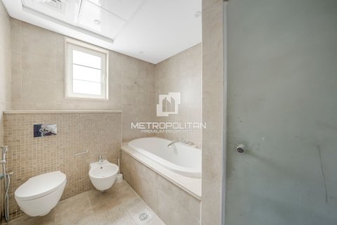 Зняти в оренду віллу в Jumeirah Park, Дубай, ОАЕ 4 спальні, 660м2, № 663899 - фото 22