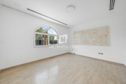 Зняти в оренду віллу в Jumeirah Park, Дубай, ОАЕ 4 спальні, 660м2, № 663899 - фото 30