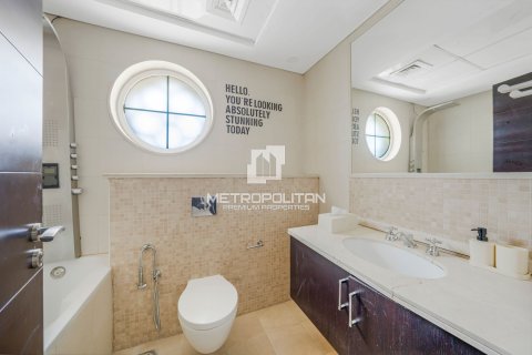 Зняти в оренду віллу в Jumeirah Park, Дубай, ОАЕ 4 спальні, 660м2, № 663899 - фото 9