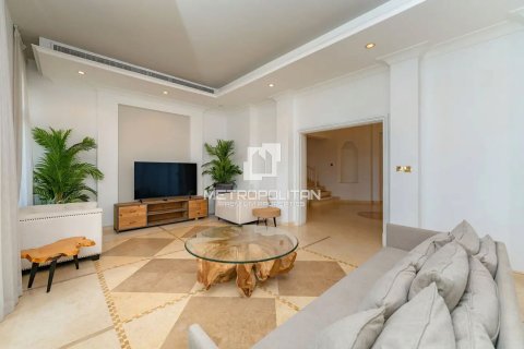 Villa Palm Jumeirah, Dubaijā, AAE 6 istabas, 1245 m2 Nr. 663900 - attēls 4