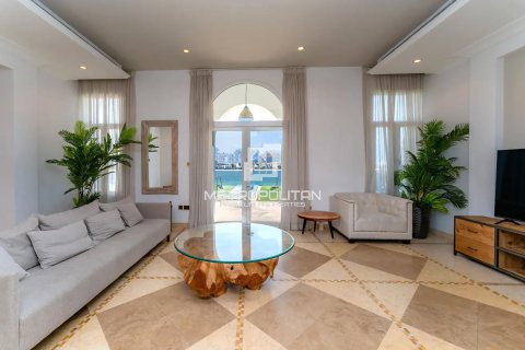 Villa Palm Jumeirah, Dubaijā, AAE 6 istabas, 1245 m2 Nr. 663900 - attēls 6
