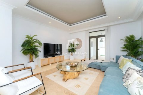 Villa Palm Jumeirah, Dubaijā, AAE 6 istabas, 1245 m2 Nr. 663900 - attēls 2