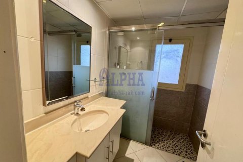 Снять в аренду таунхаус в Al Hamra Village, Рас-эль-Хайма, ОАЭ 3 спальни, 199.7м2, № 680500 - фото 10