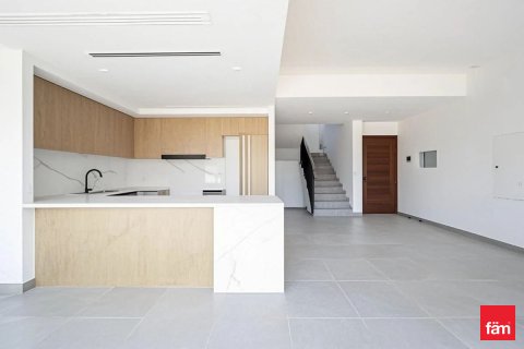 Villa til leje i Dubai, UAE 3 soveværelser, 161 kvm № 710201 - foto 4