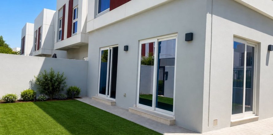 Villa sa Dubai, UAE 4 silid-tulugan, 252.7 sq.m. № 710191