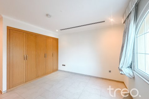 Jumeirah Park, Dubai, UAE의 임대용 빌라 침실 5개, 435.62제곱미터 번호 753740 - 사진 16