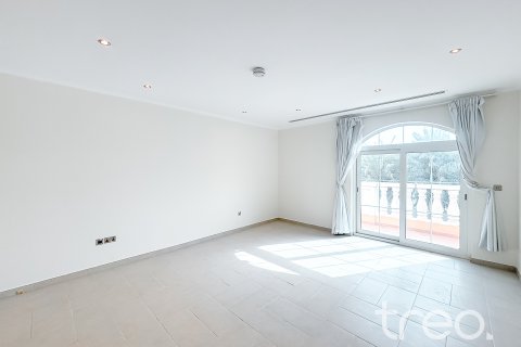 Jumeirah Park, Dubai, UAE의 임대용 빌라 침실 5개, 435.62제곱미터 번호 753740 - 사진 14