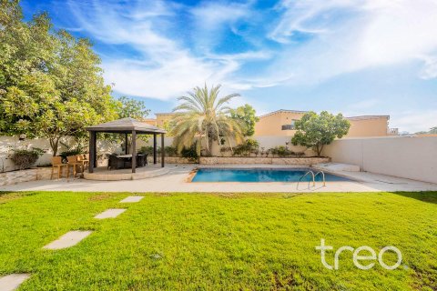 Jumeirah Park, Dubai, UAE의 임대용 빌라 침실 5개, 435.62제곱미터 번호 753740 - 사진 30